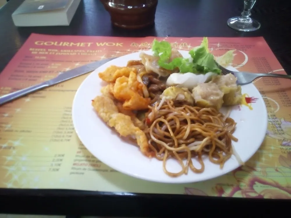 Nouilles Et Raviolis Chinois